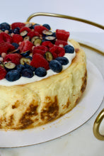 Load image into Gallery viewer, Berries Basque Burnt Cheesecake
