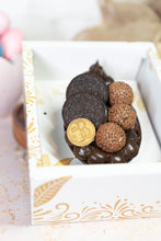 Load image into Gallery viewer, Cookie&#39;s and Cream Brigadeiro
